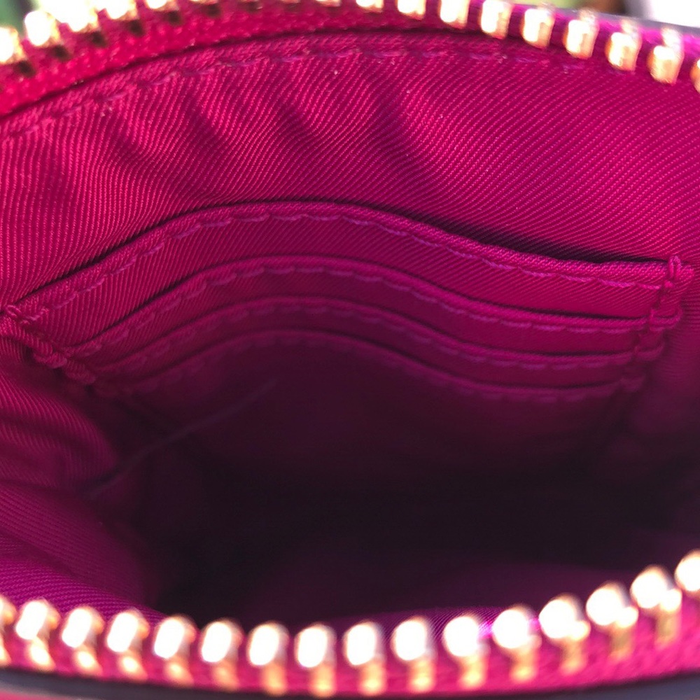 Tory Burch cell phone crossbody purse - Picture 7 of 7